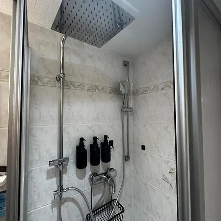 Pensjonat The Black 3*